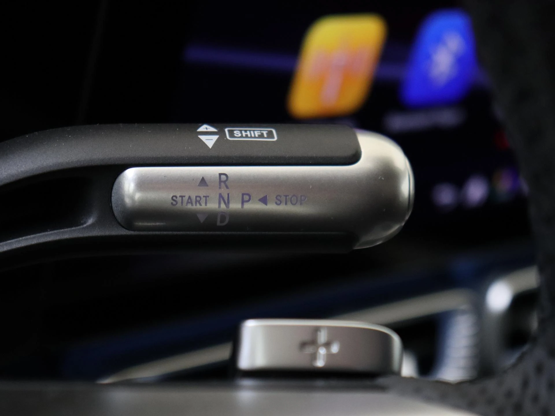 Mercedes-Benz-C-Klasse-image-13