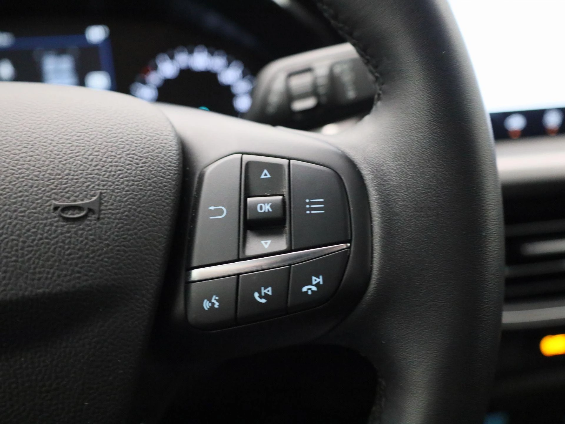 Ford Focus 1.0 EcoBoost Hybrid Titanium