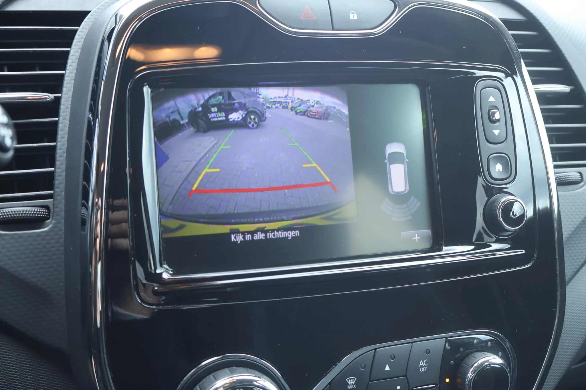 Renault-Captur-image-14