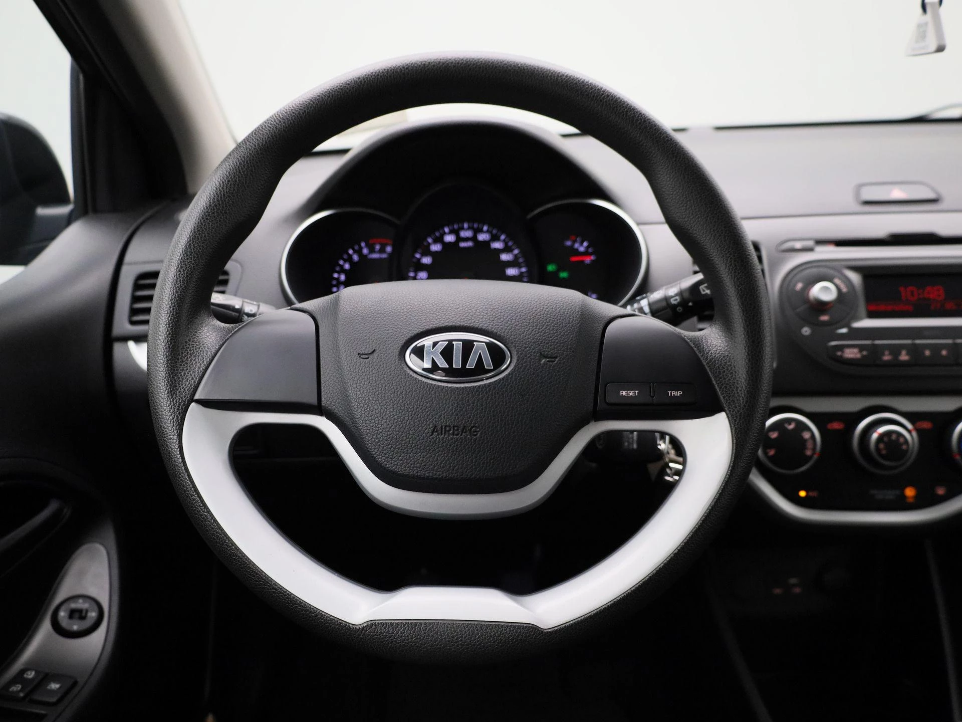 Kia-Picanto-image-6