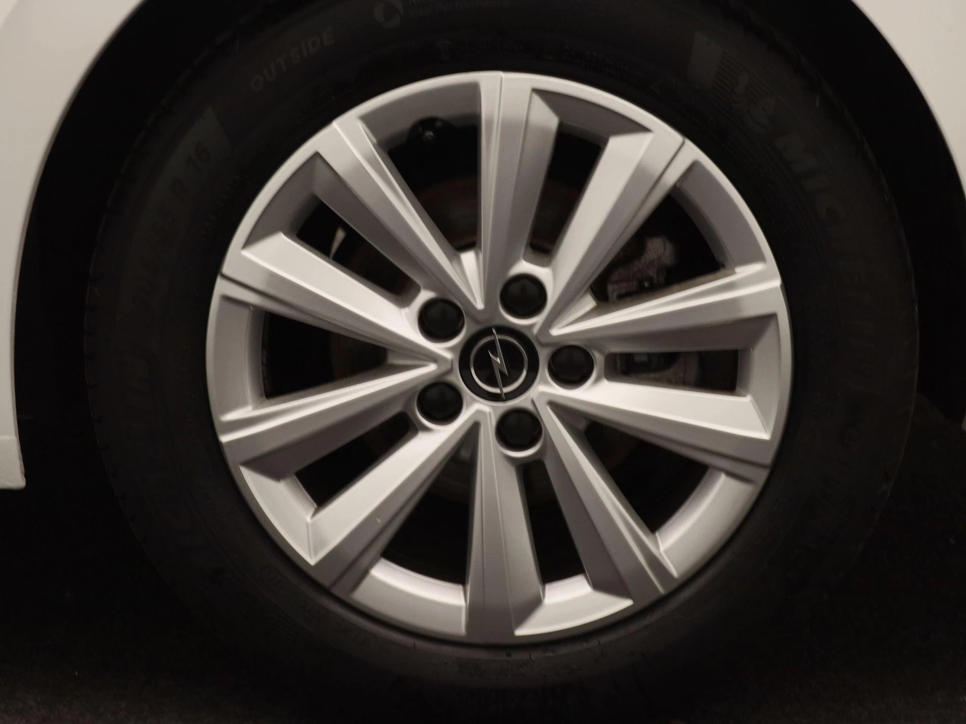 Opel-Astra-image-14