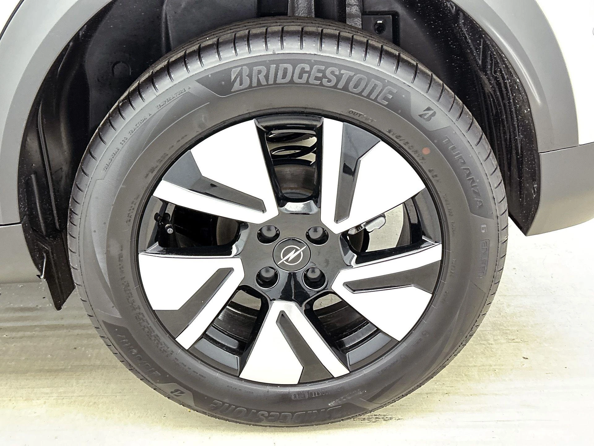 Opel-Frontera-image-34
