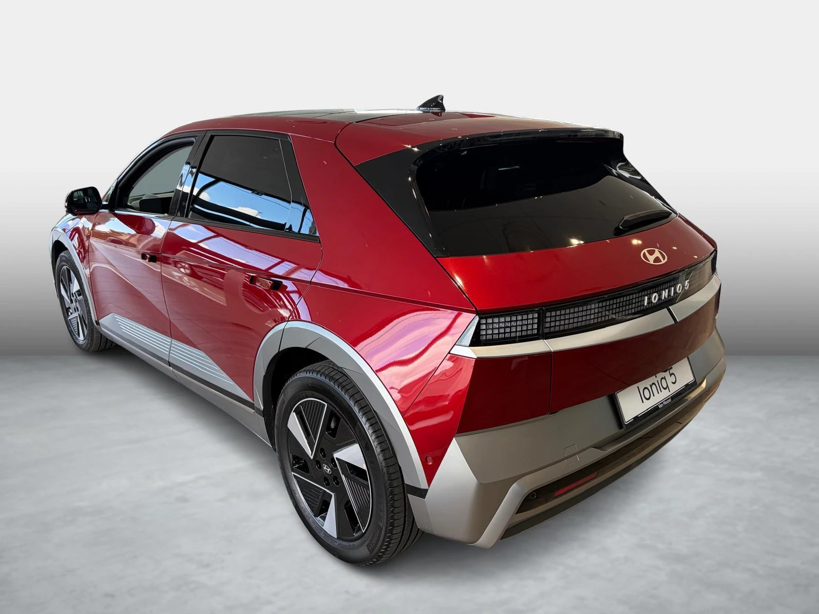Hyundai-IONIQ 5-image-3