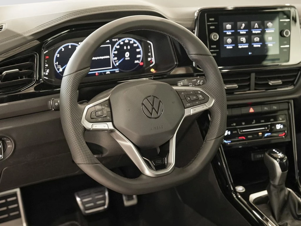 Volkswagen-T-Roc-image-11