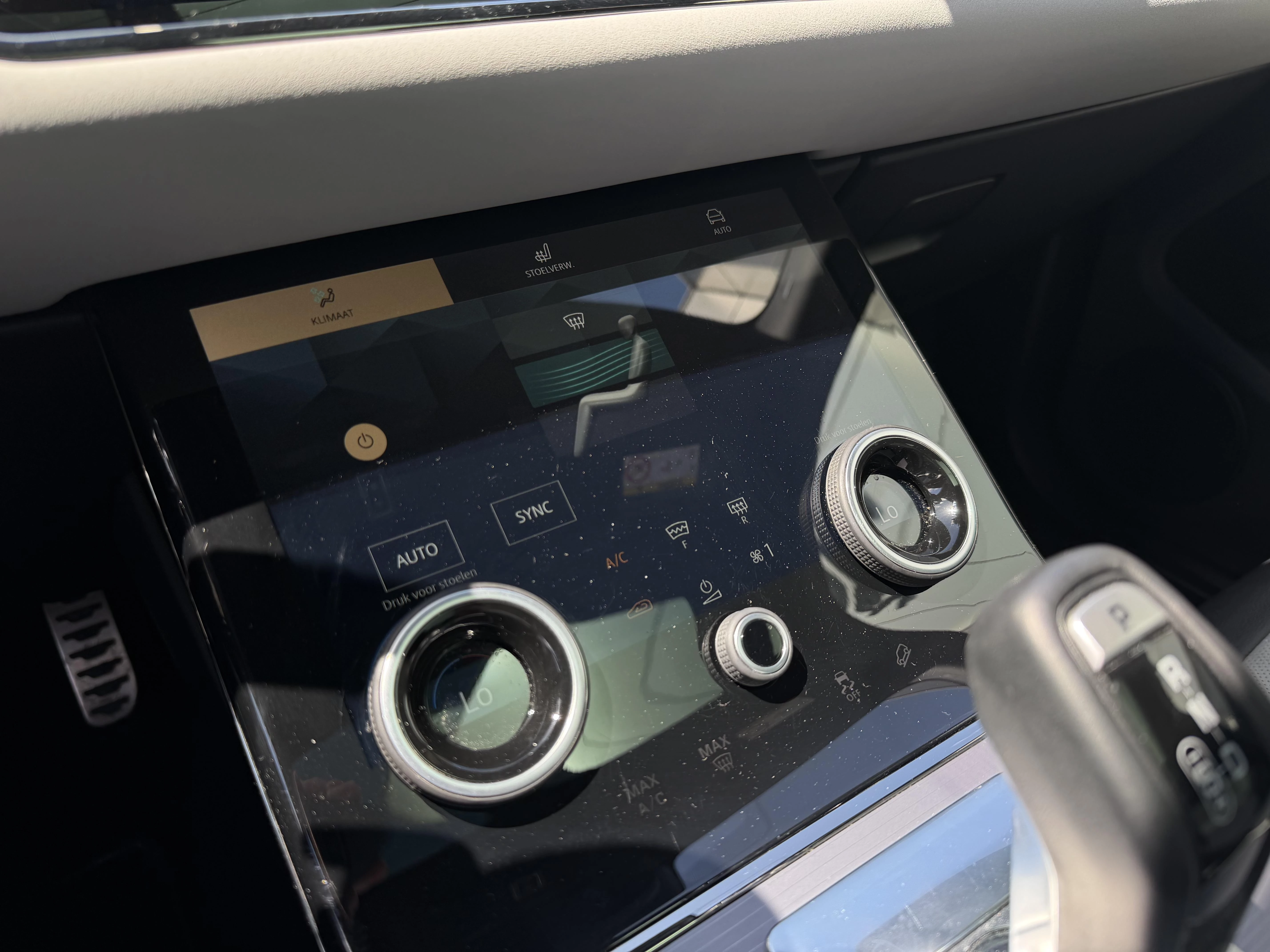 Land Rover Range Rover Evoque P250 R-Dynamic SE