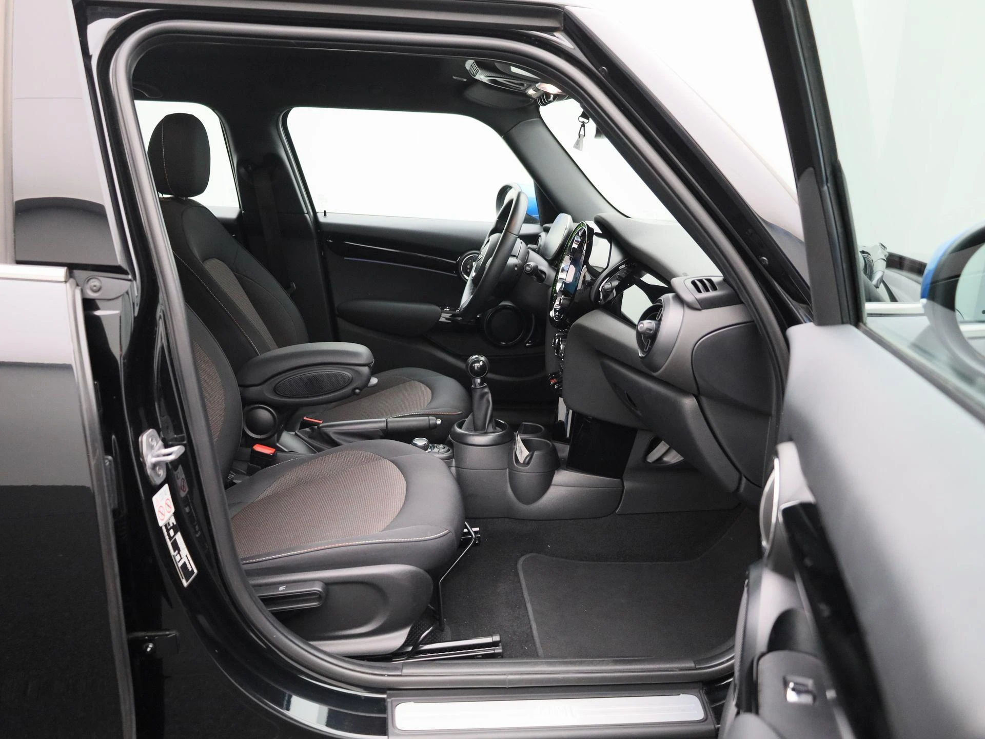 MINI-5 Portes-image-30