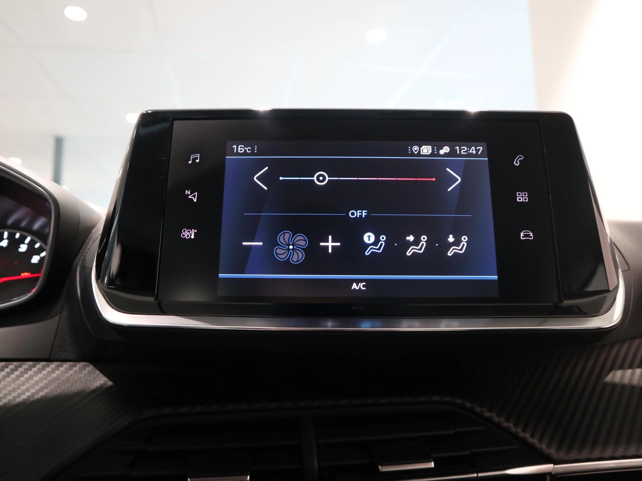 Peugeot-208-image-16