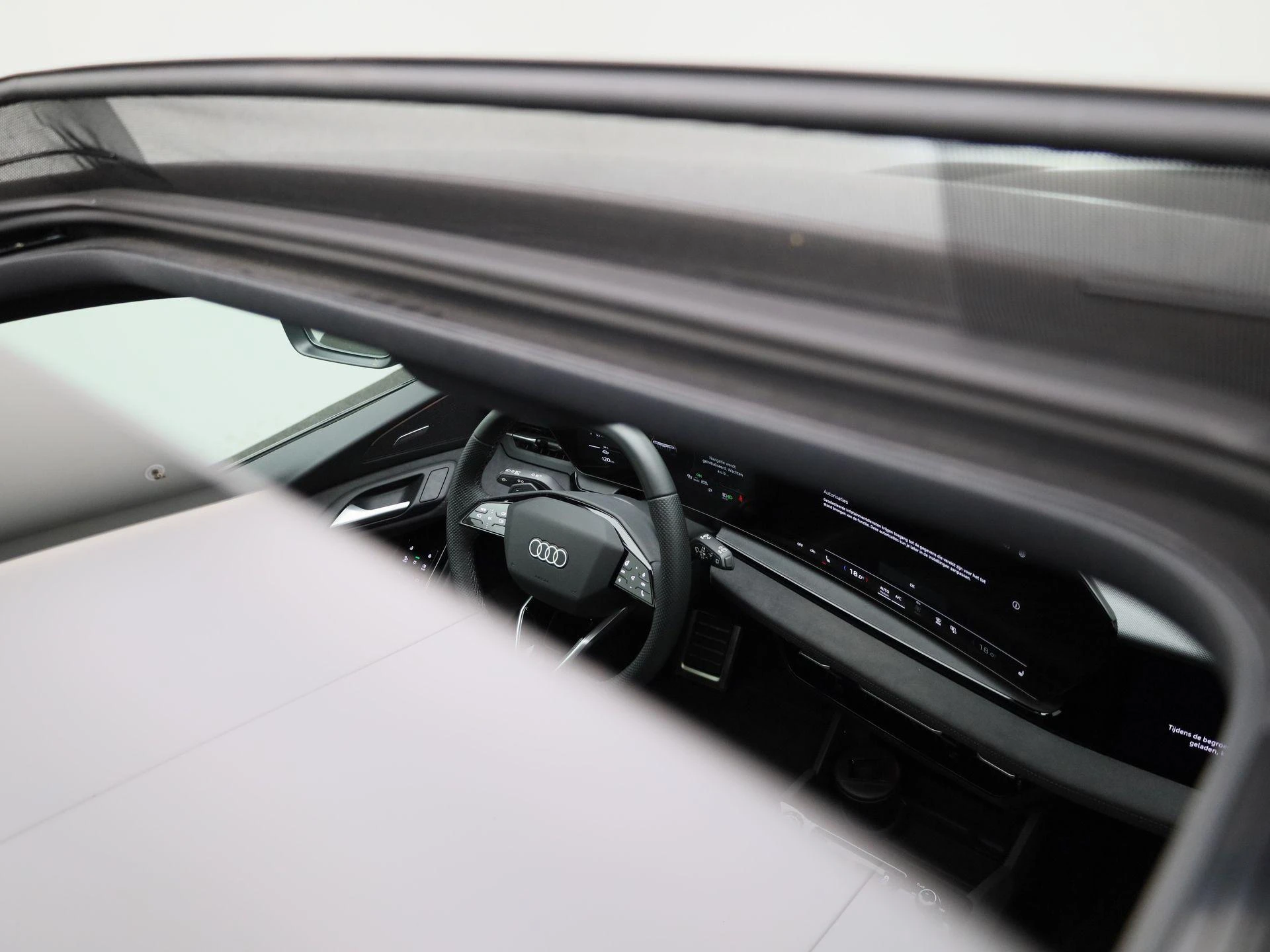 Audi-Q6 e-tron-image-56