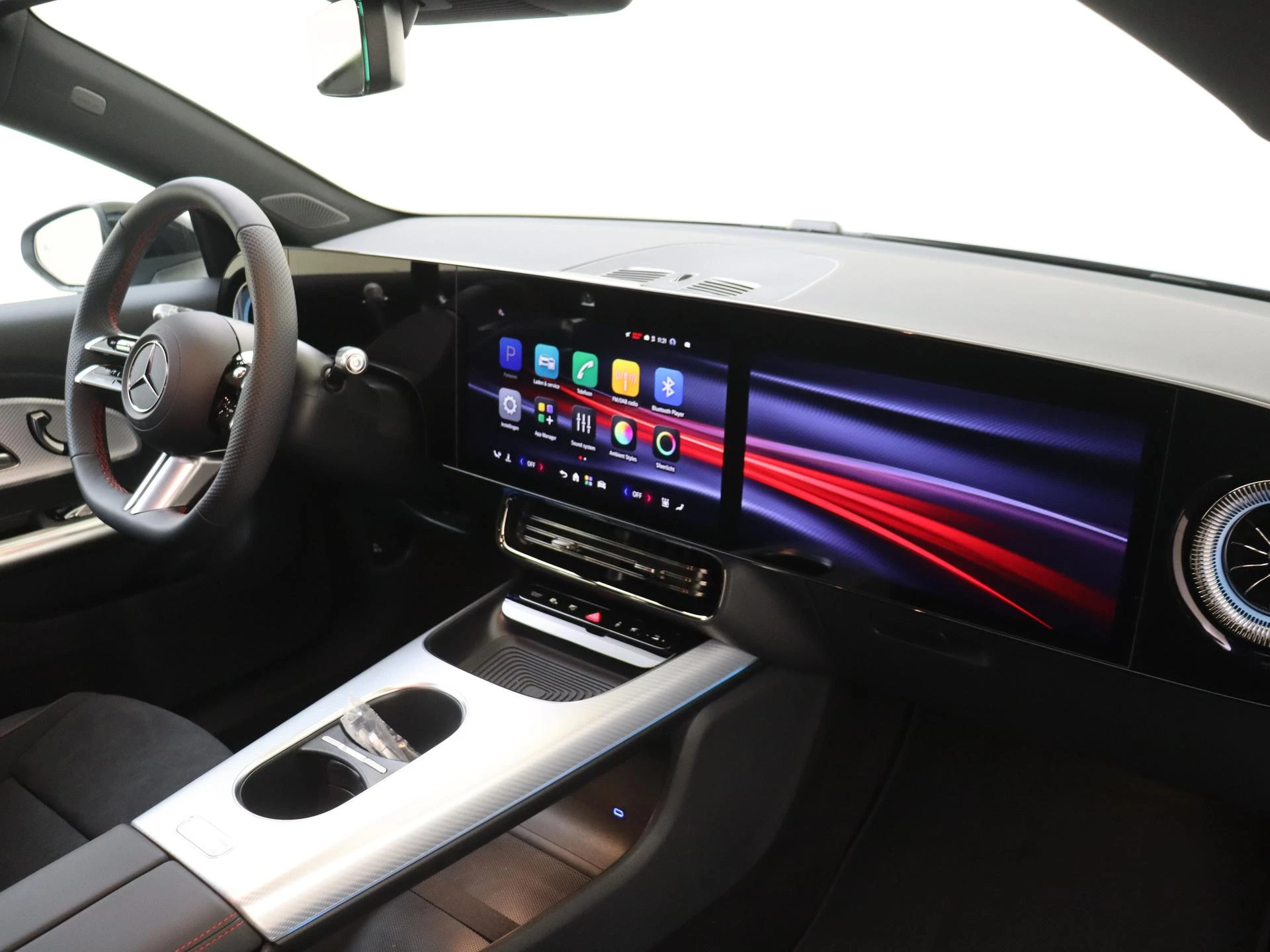 Mercedes-Benz-CLA-image-4