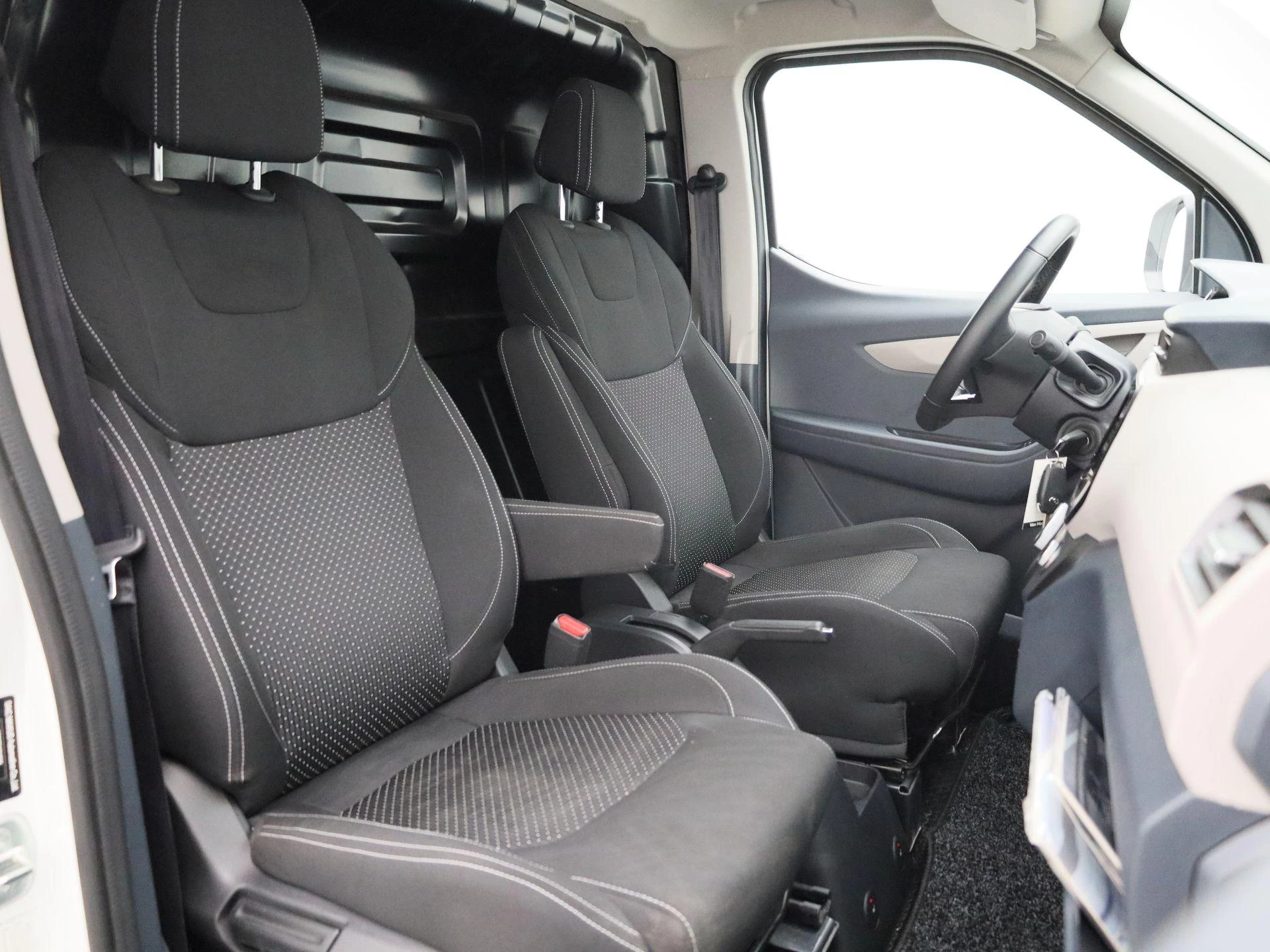 Maxus-eDeliver3-image-28