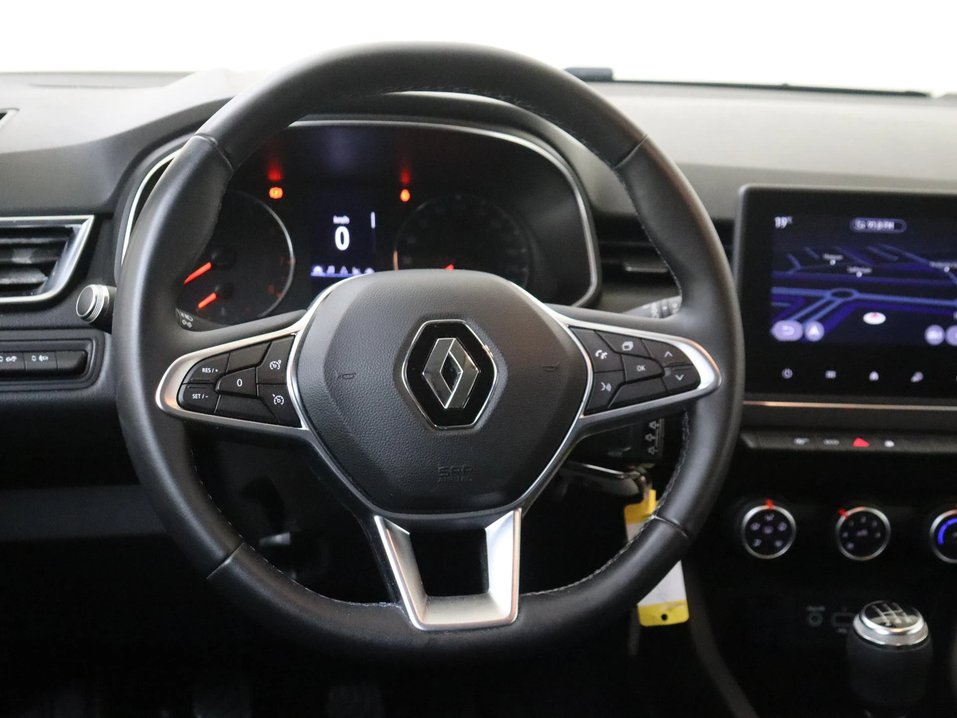 Renault-Clio-image-9