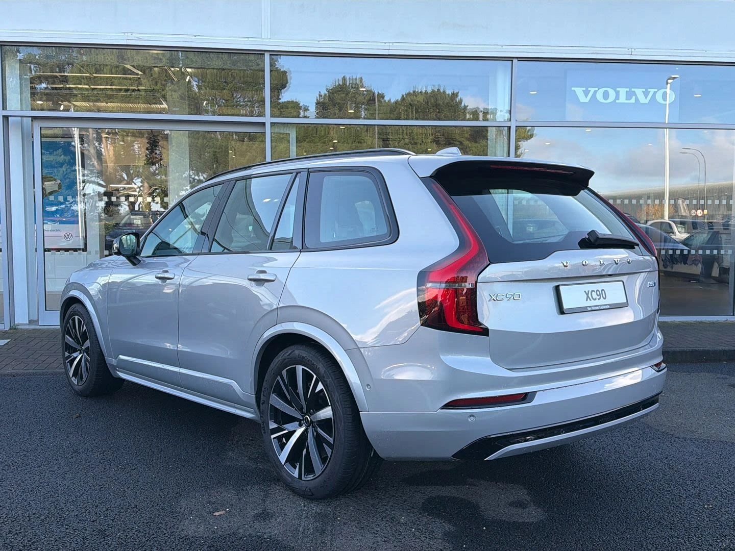 Volvo-XC90-image-2