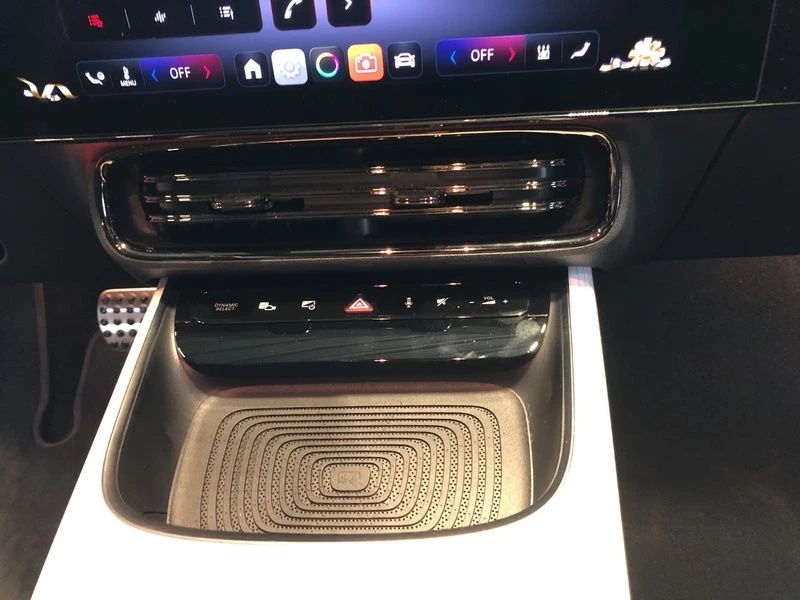 Mercedes-Benz CLA 250+ AMG+ MBUX-AR 19-ZOLL DRIVE-ASSISTENT AMG Line