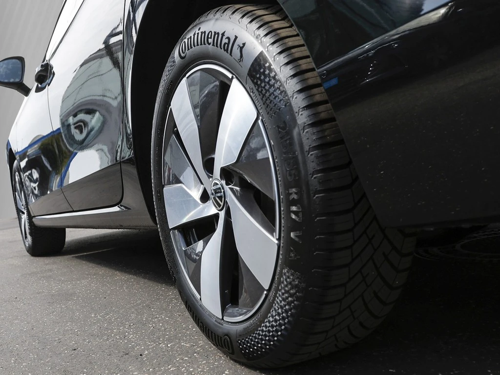 Volkswagen-Passat-image-4