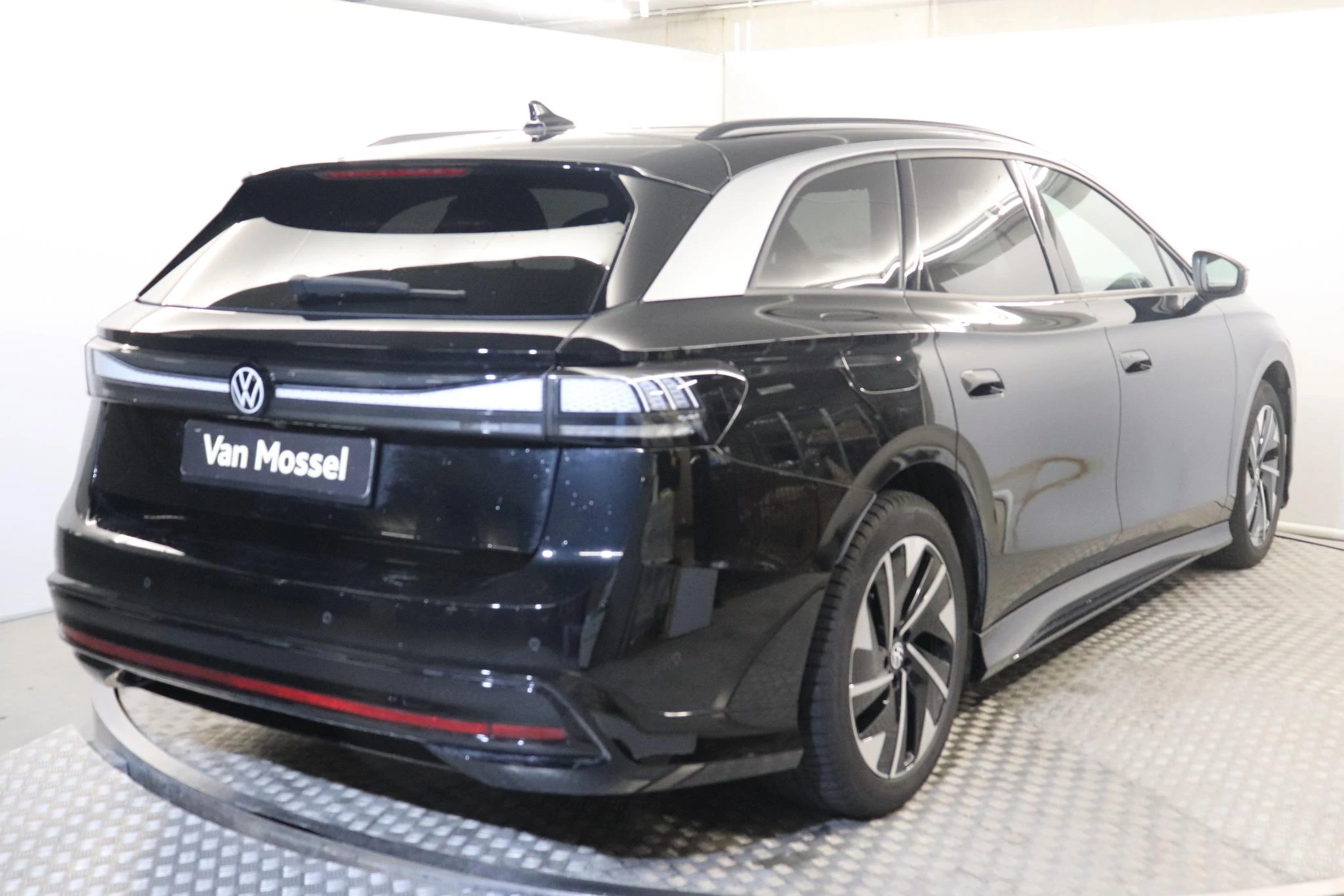 Volkswagen-ID.7-image-4