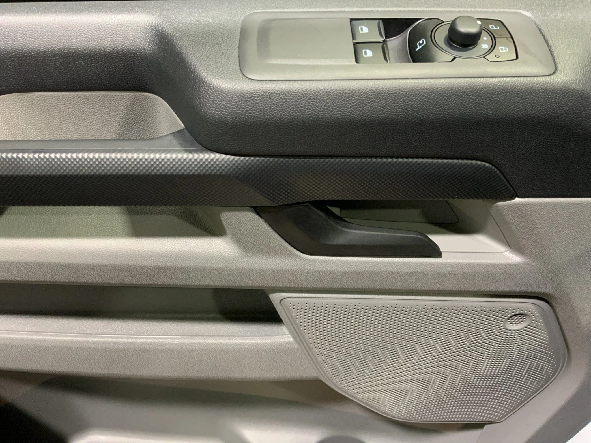 Ford-Transit Custom-image-14
