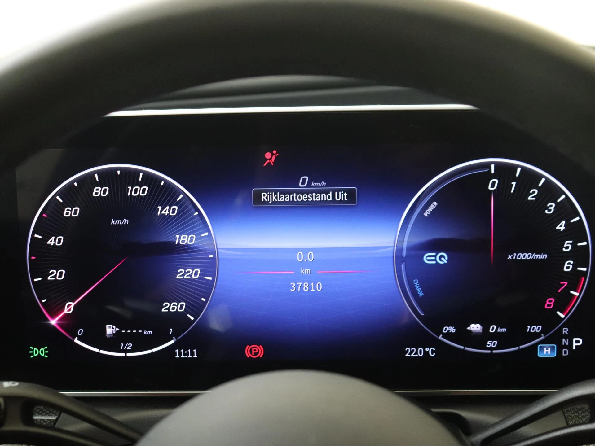 Mercedes-Benz-C-Klasse-image-11