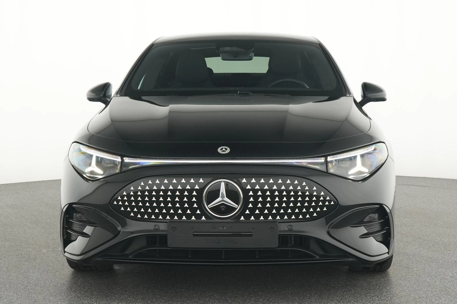 Mercedes-Benz-CLA-image-5