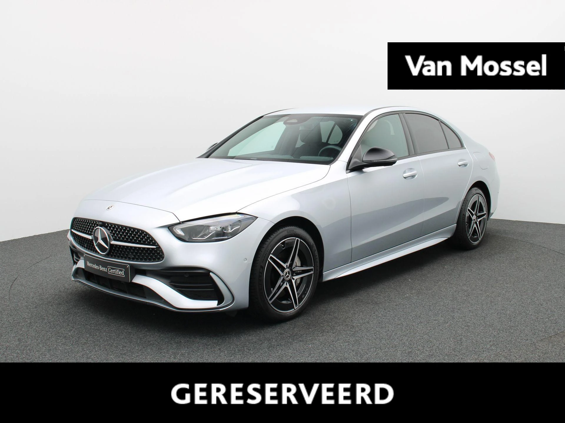 Mercedes-Benz-C-Klasse-image-0