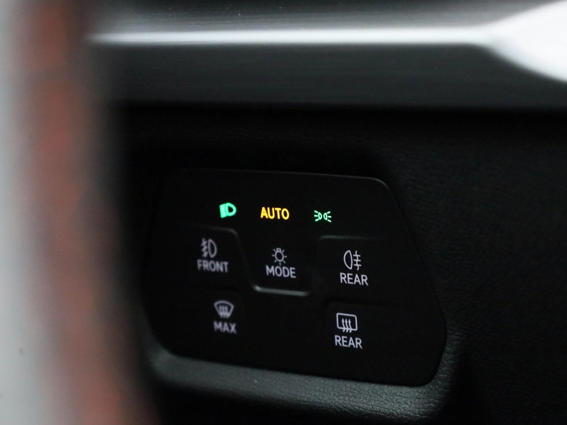 SEAT-Leon-image-27