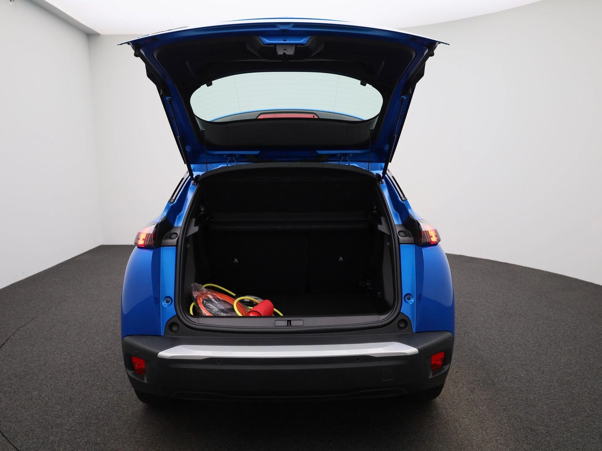 Peugeot-e-2008-image-11