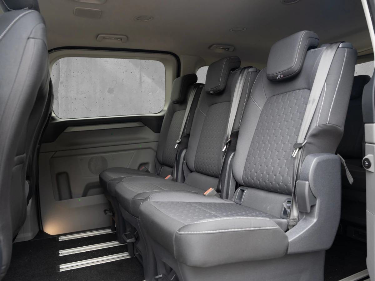 Ford-Tourneo Custom-image-6