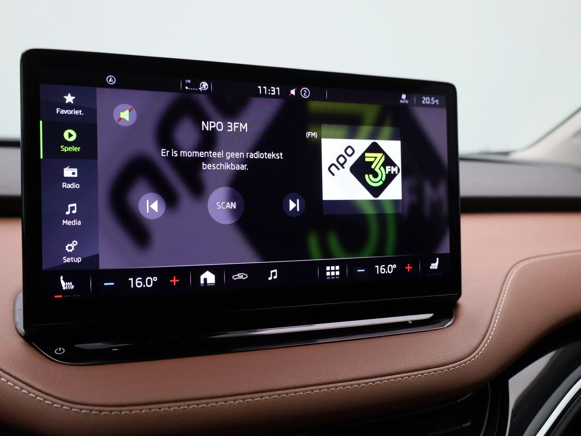 Škoda-Enyaq iV-image-16