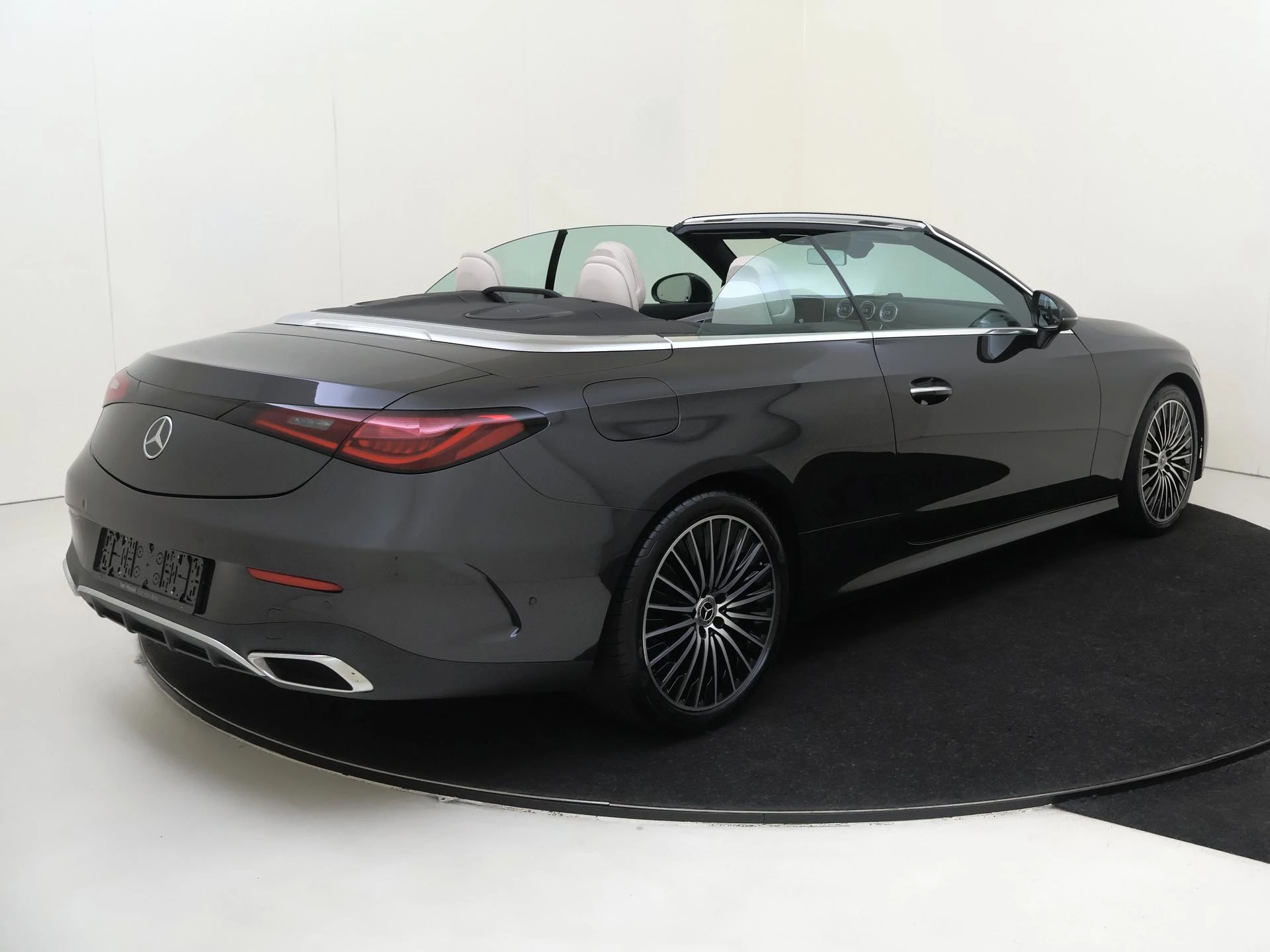 Mercedes-Benz-CLE-image-3