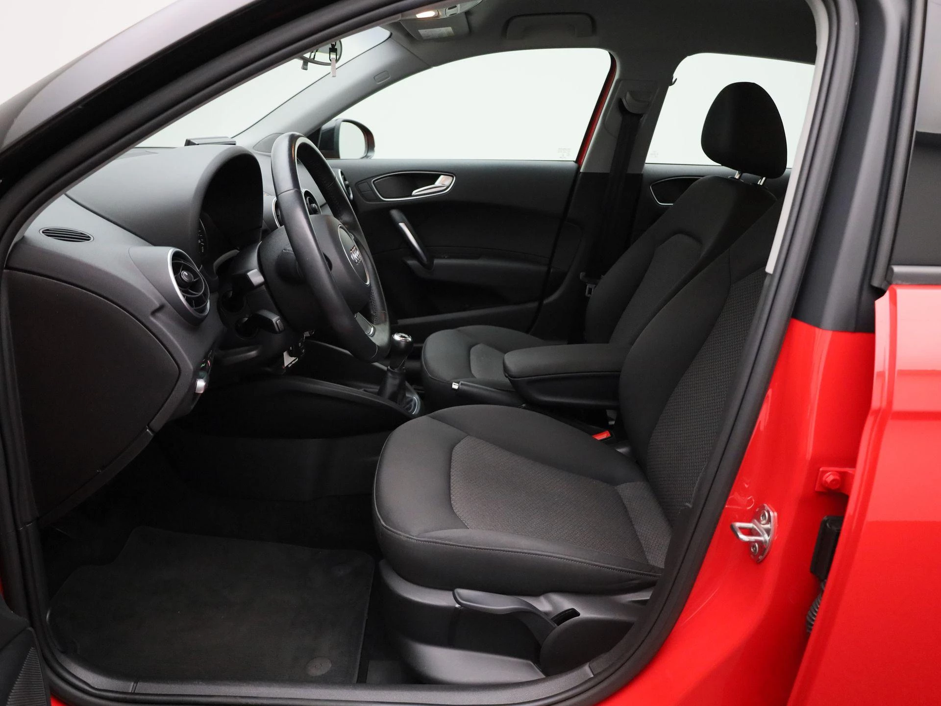 Audi-A1 Sportback-image-8