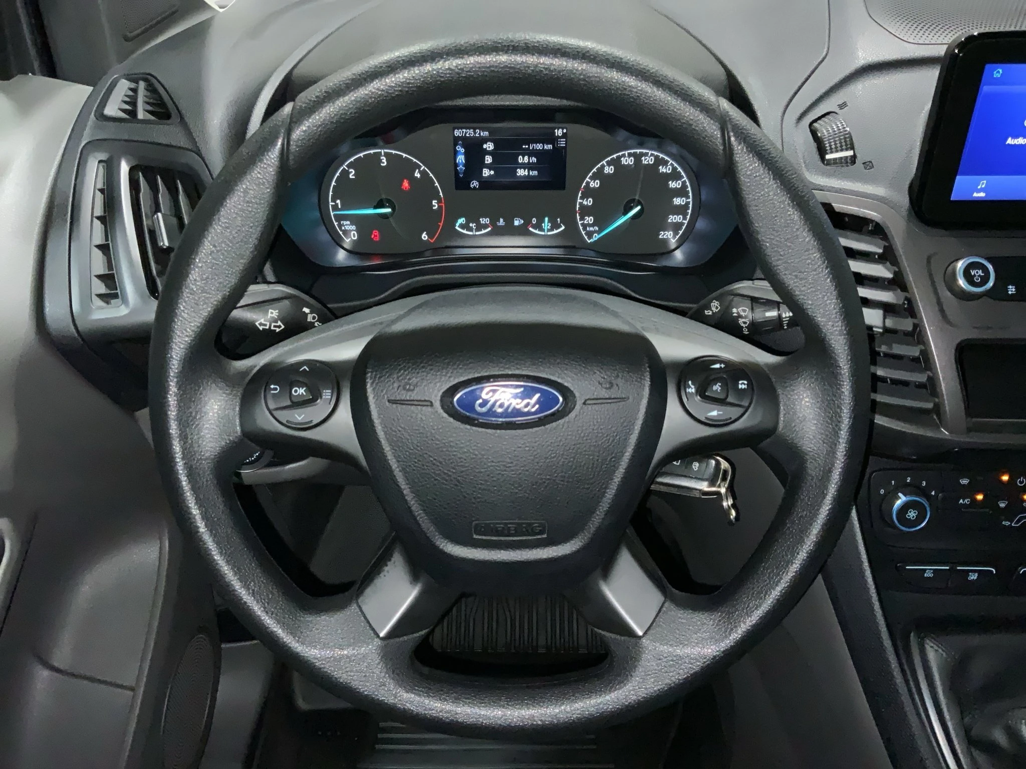 Ford-Transit Connect-image-11