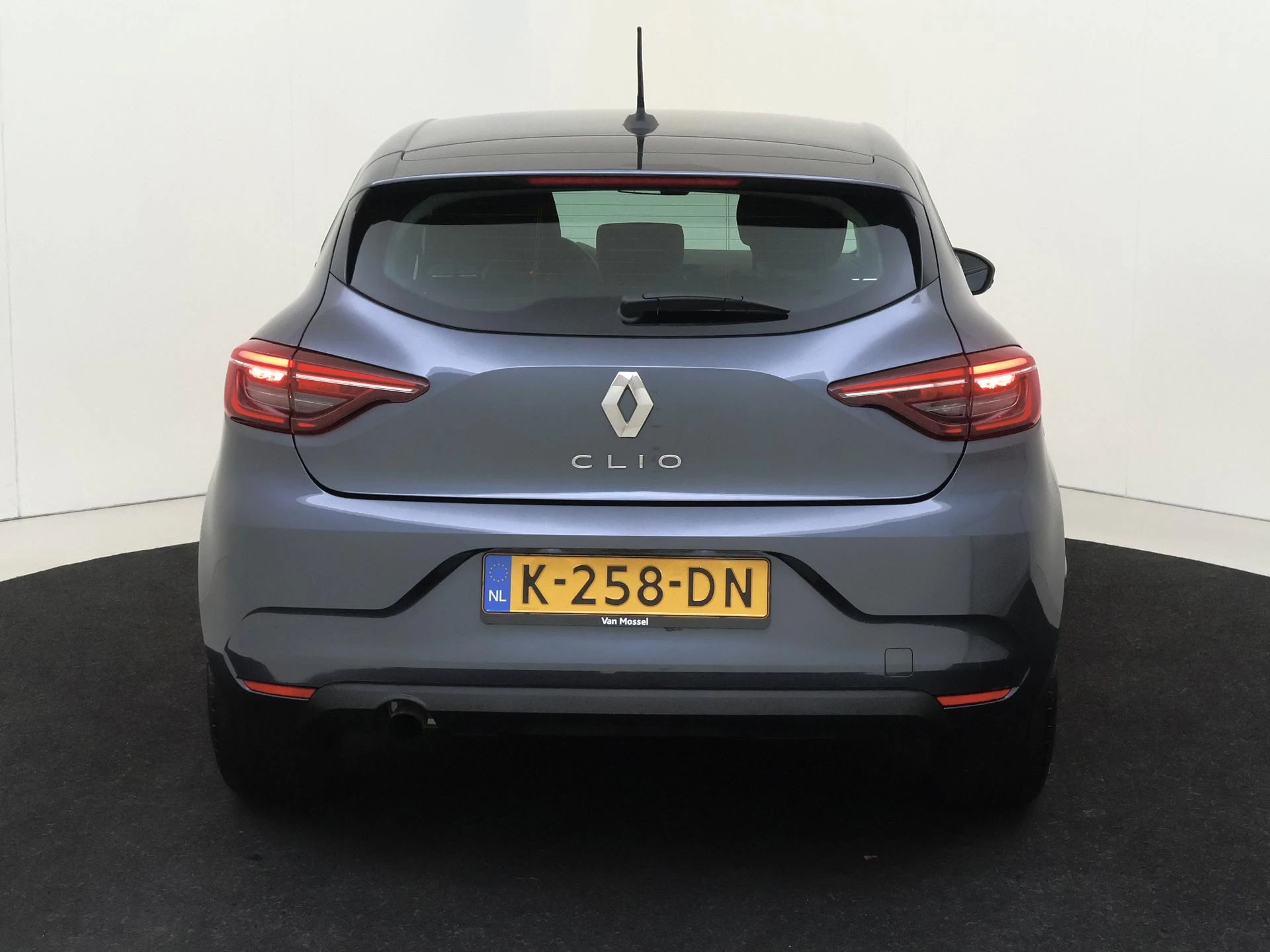 Renault-Clio-image-4