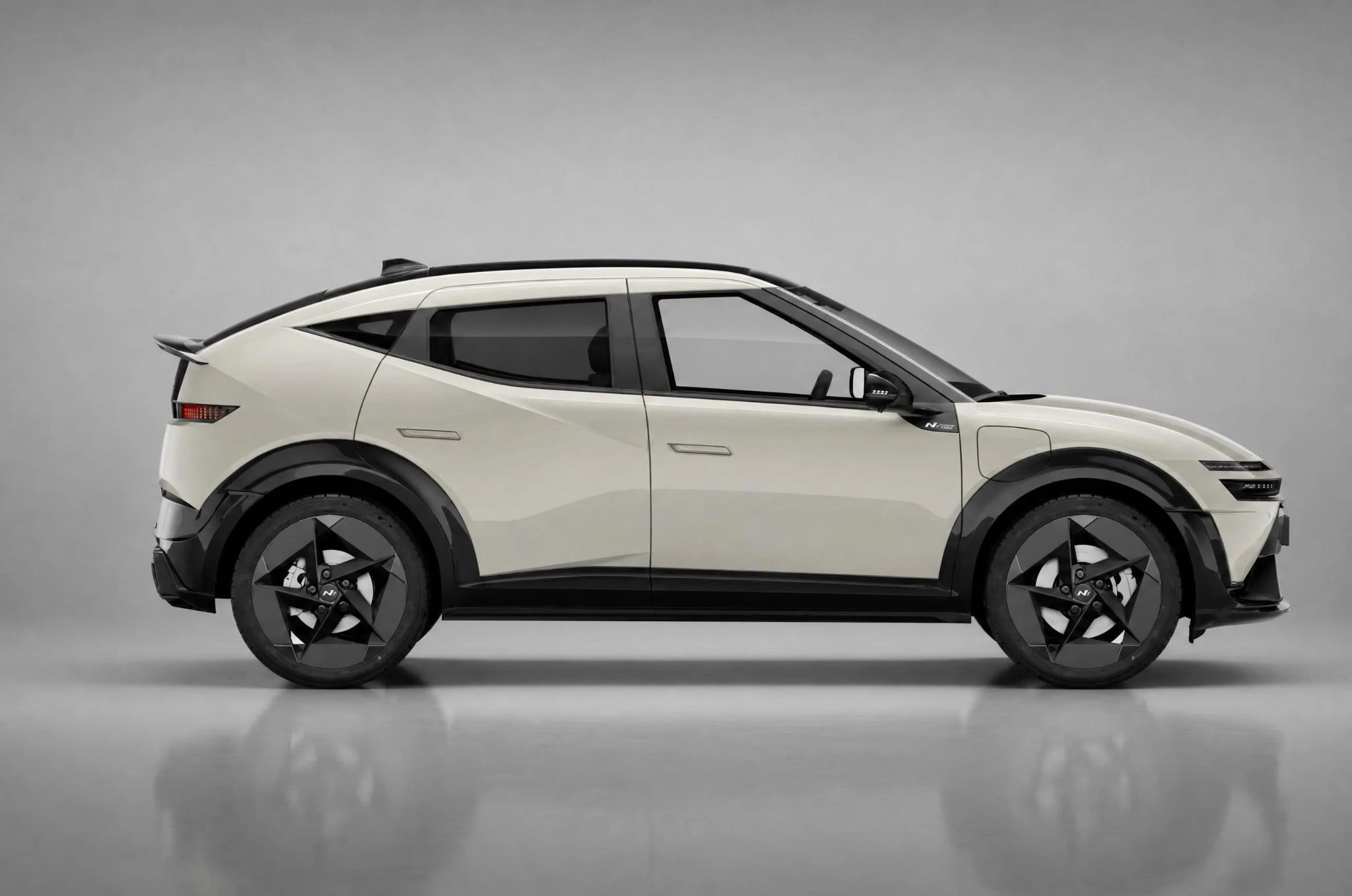 Hyundai-IONIQ-image-8