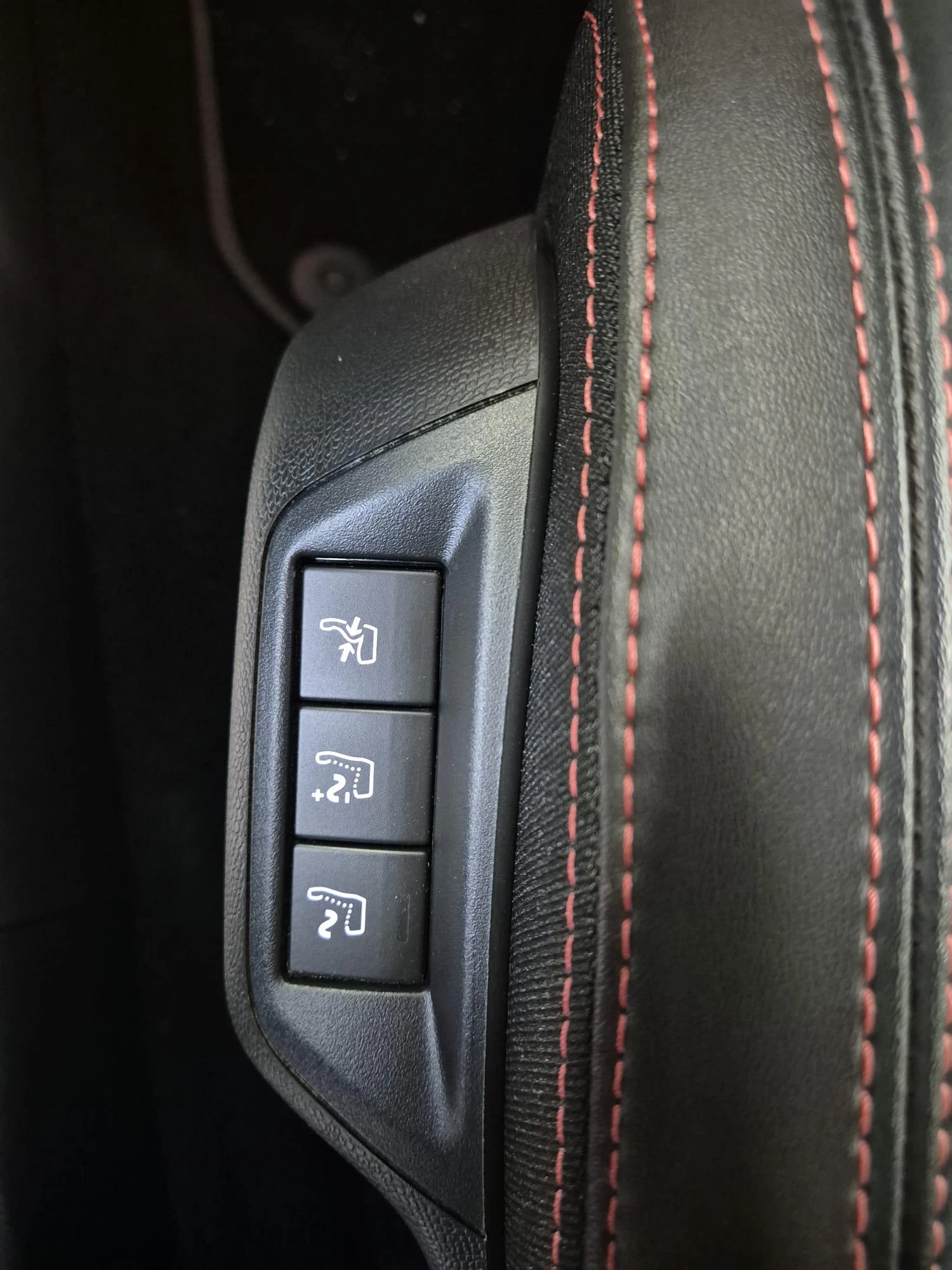 Peugeot 308 1.5 BlueHDi 130 DPF S&S GT Pack