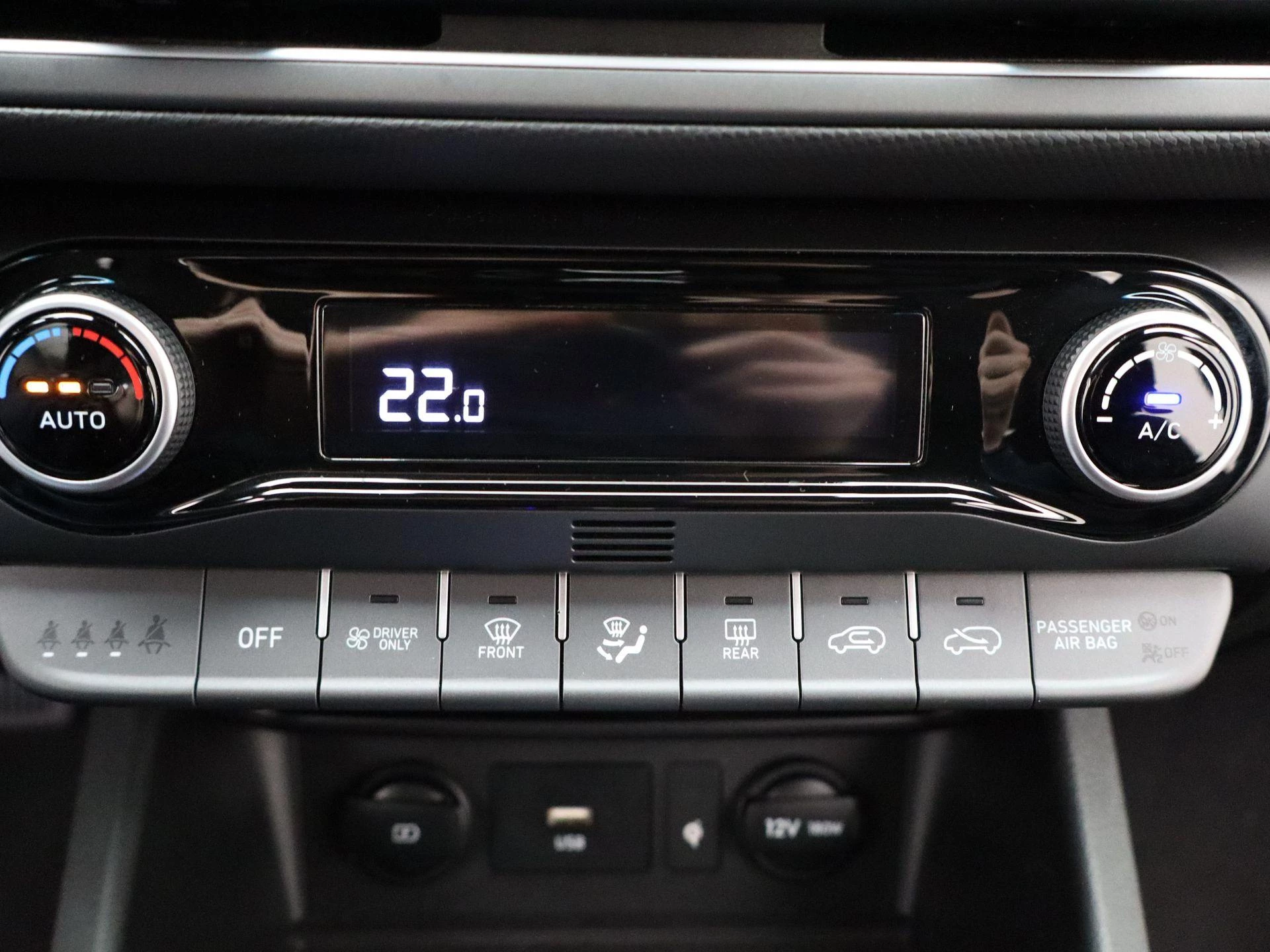 Hyundai-Kona-image-18