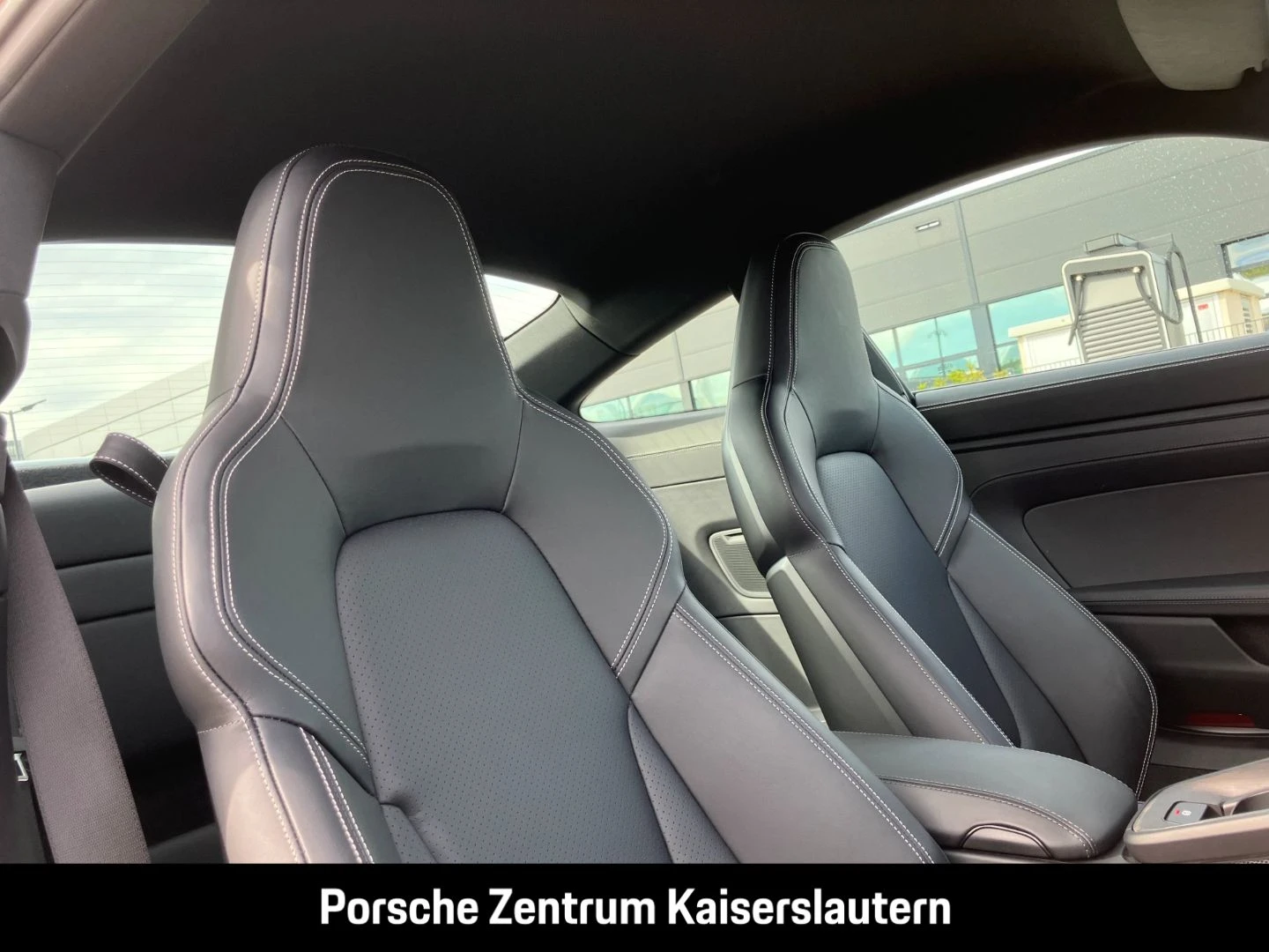 Porsche-911-image-28