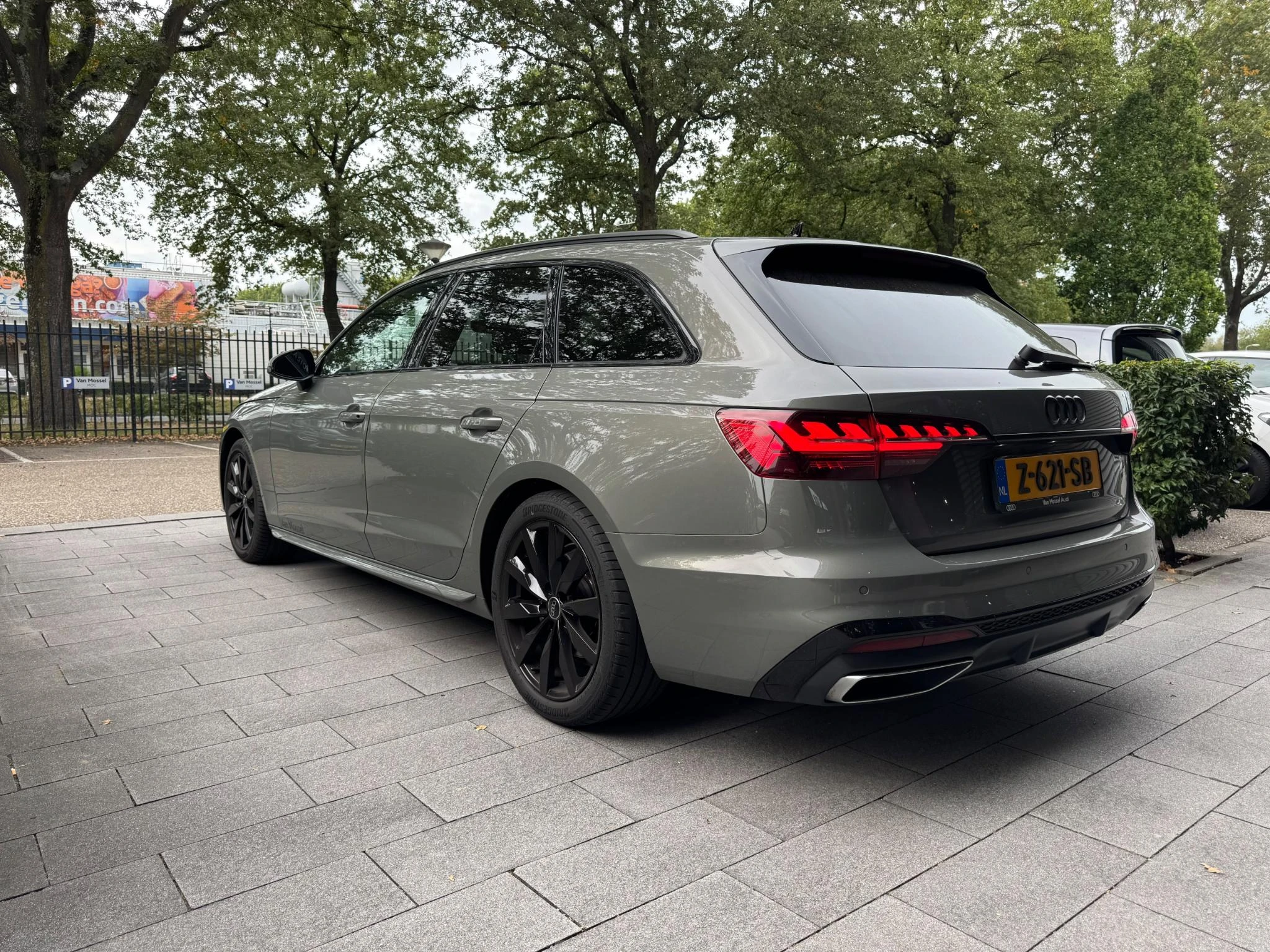 Audi-A4-image-1