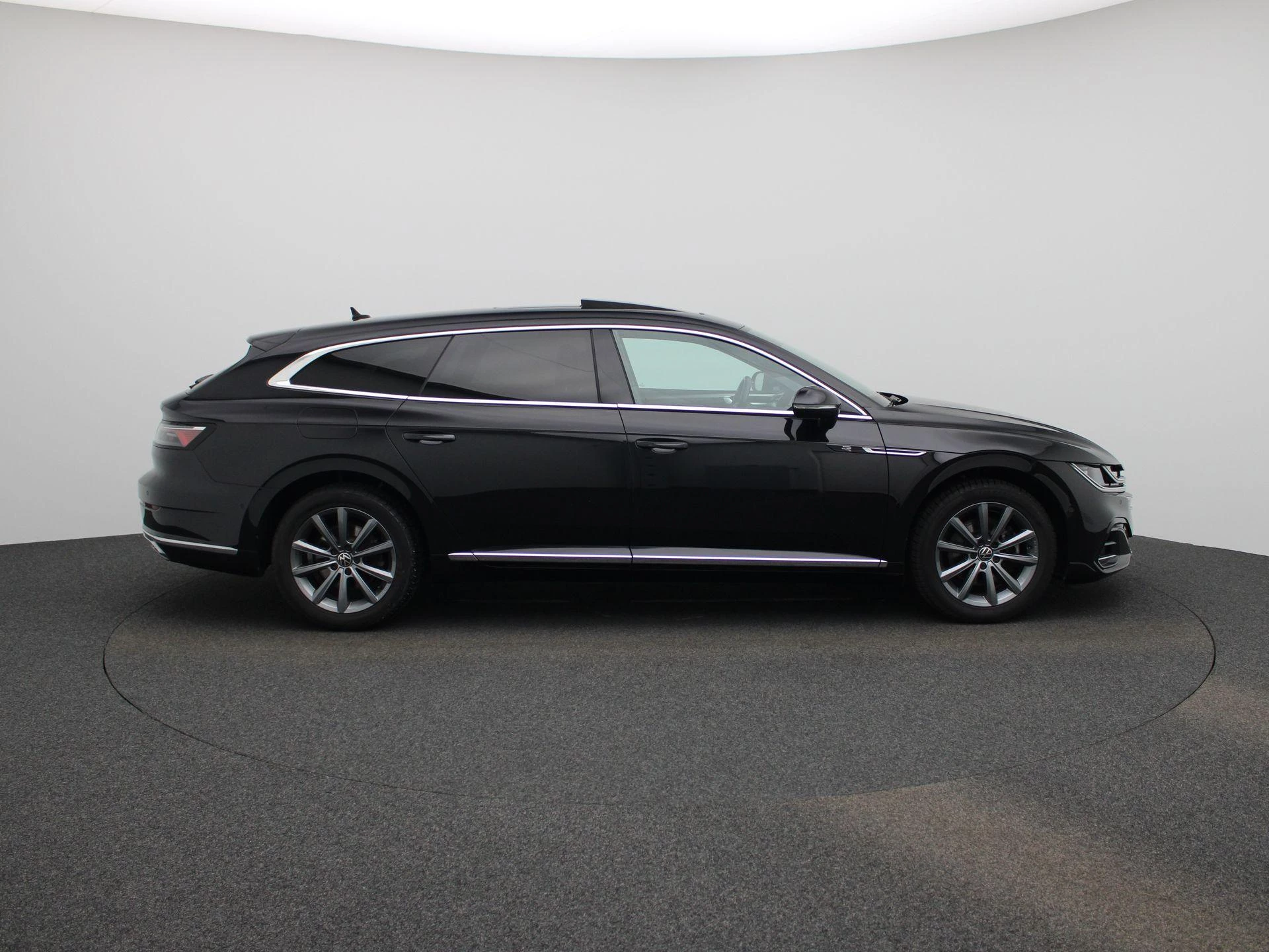 Volkswagen-Arteon-image-5