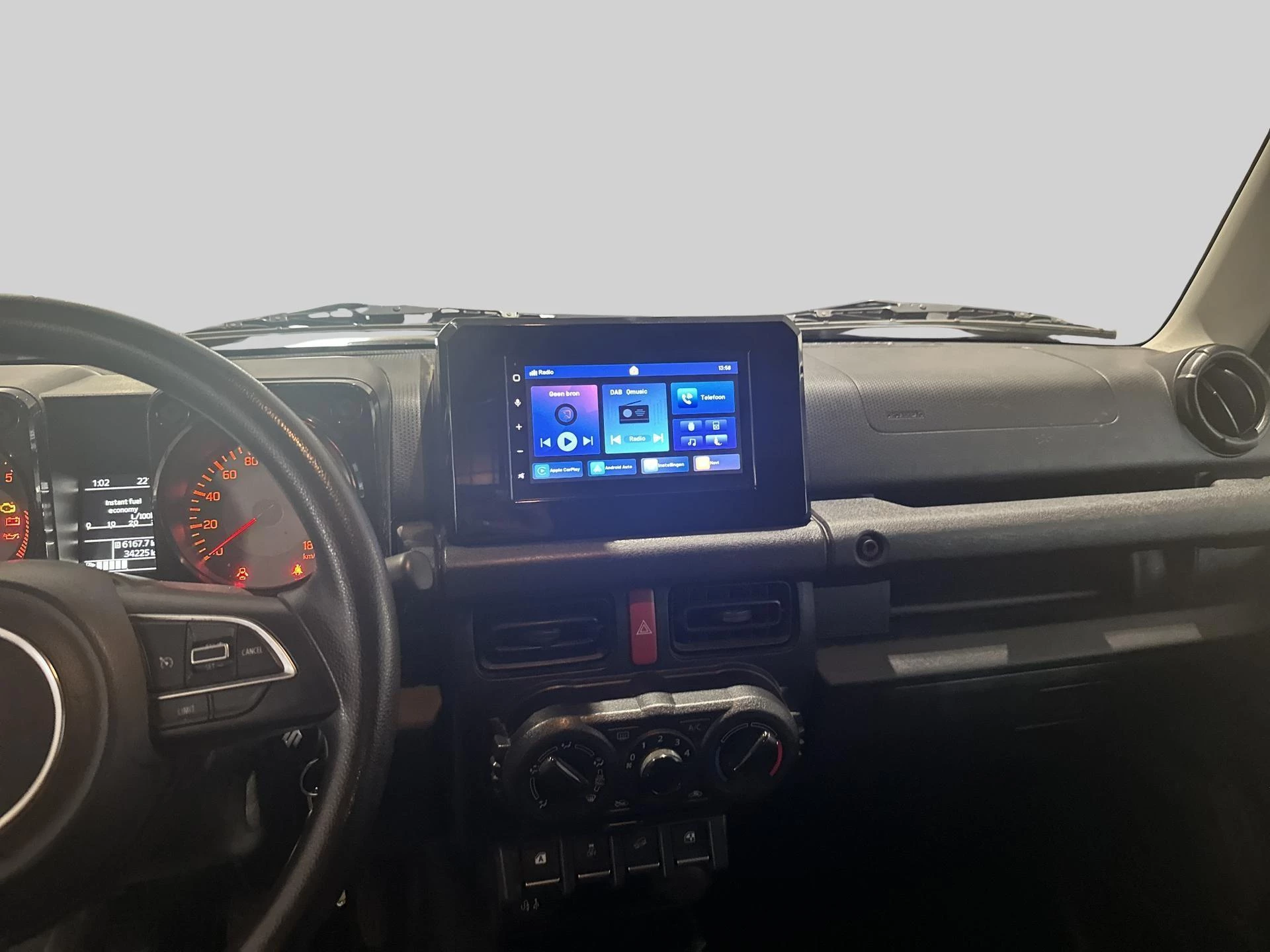 Suzuki-Jimny-image-13