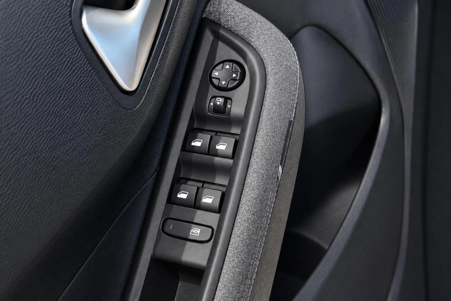 Opel-Frontera-image-13