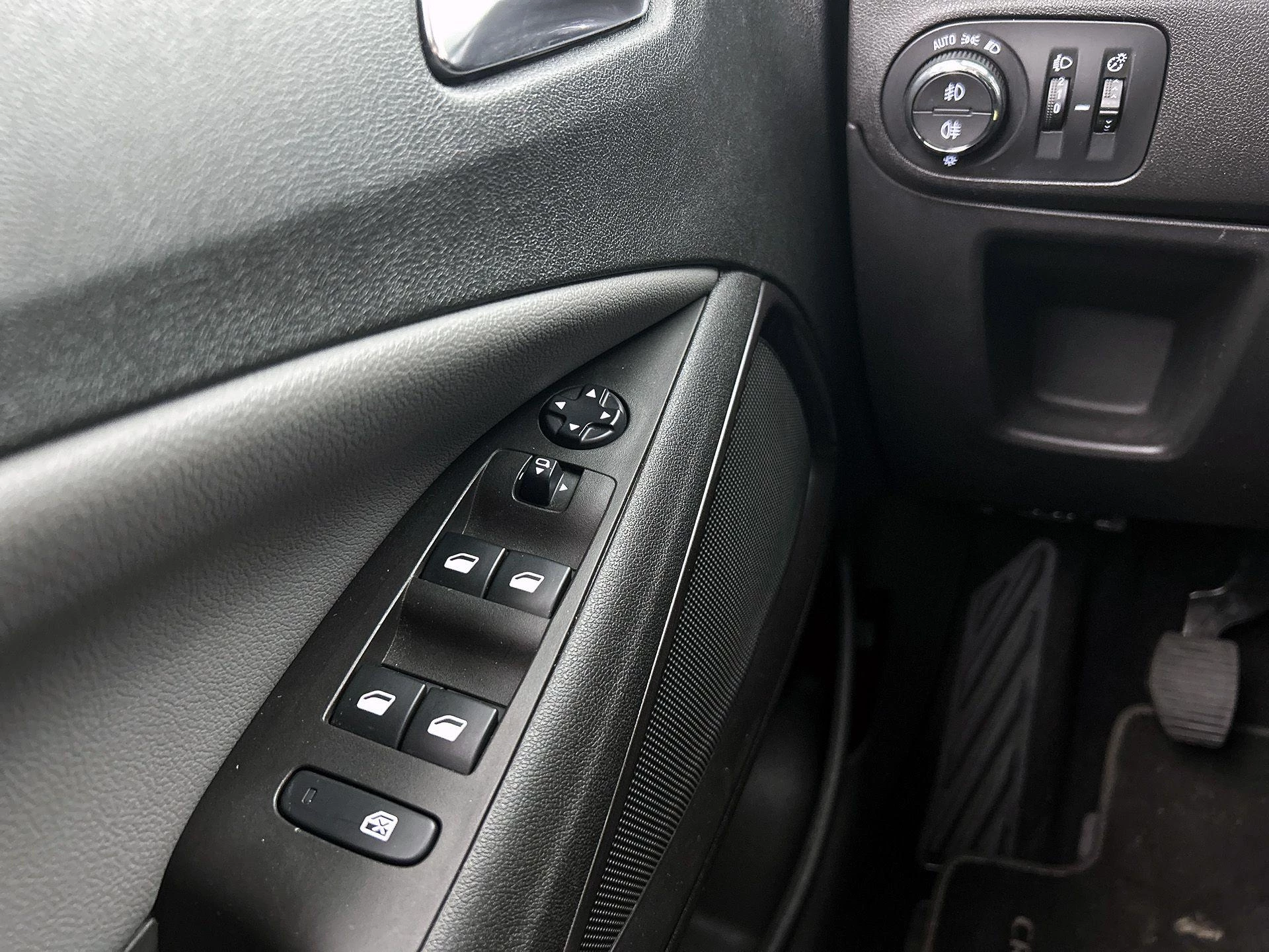 Opel-Crossland X-image-31