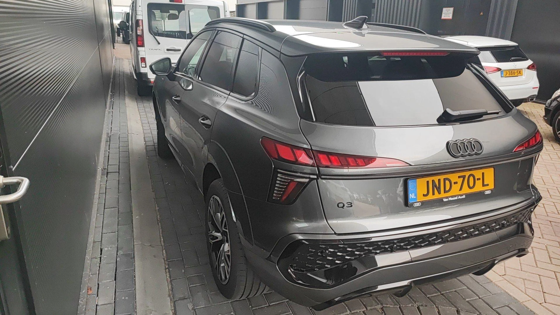Audi-Q3-image-6