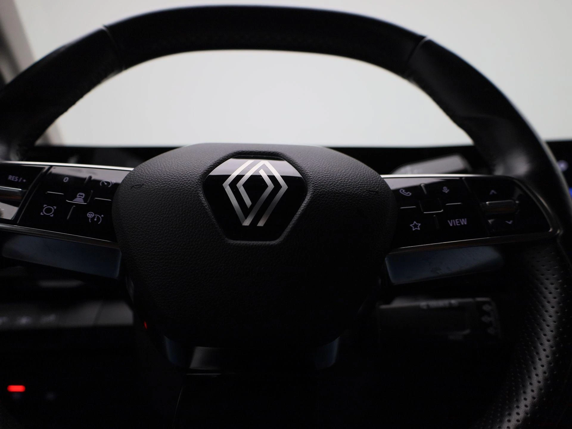 Renault-Megane E-Tech-image-28