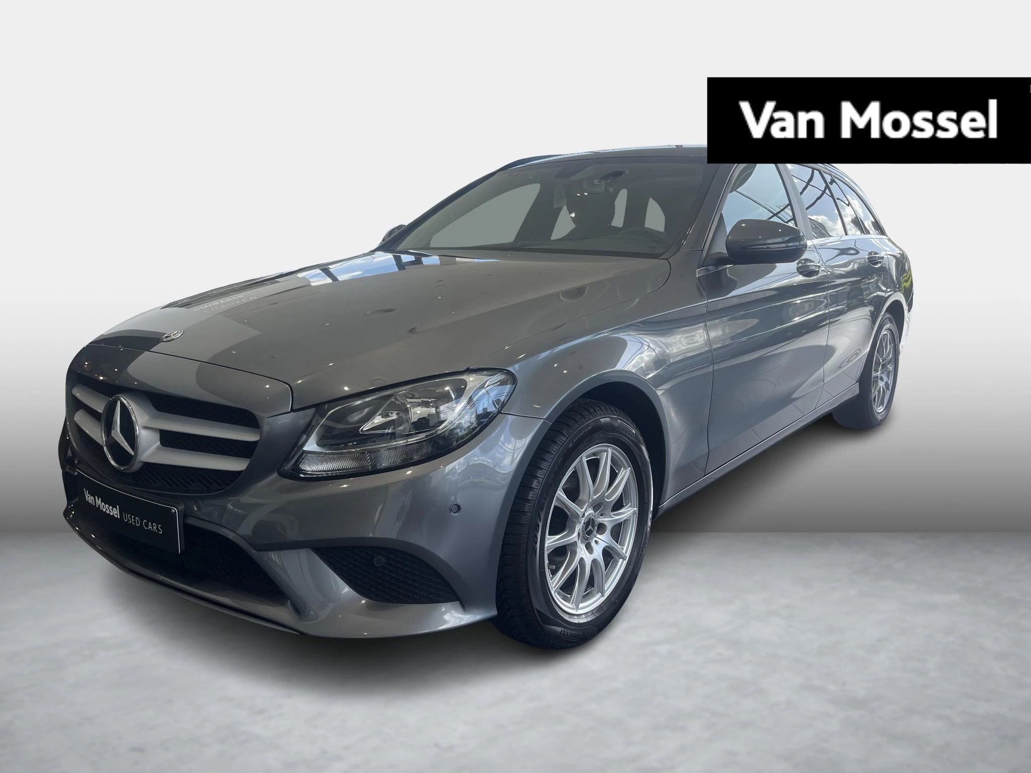 Mercedes-Benz-C-Klasse-image-0