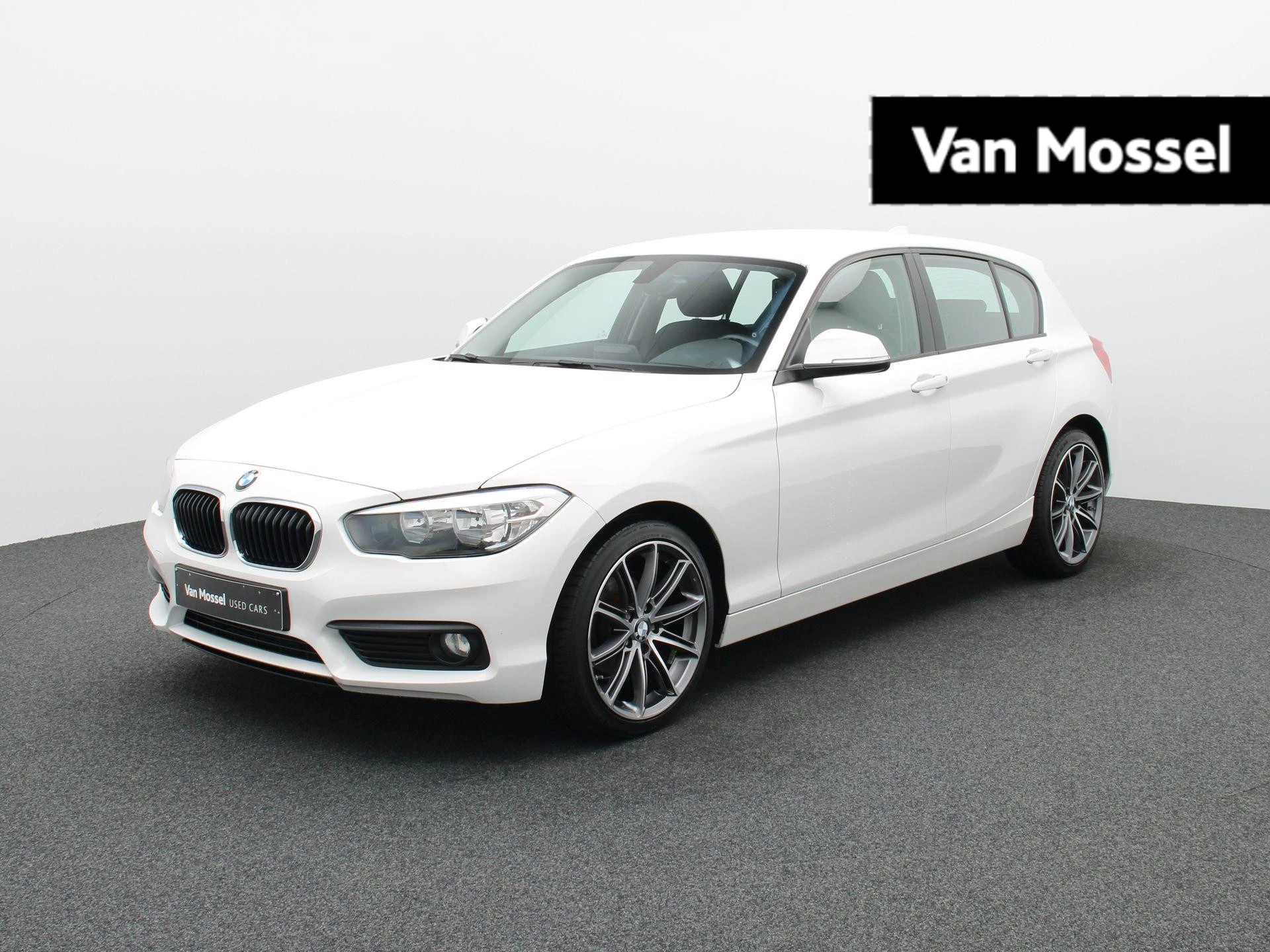 BMW-1 Reeks-image-0