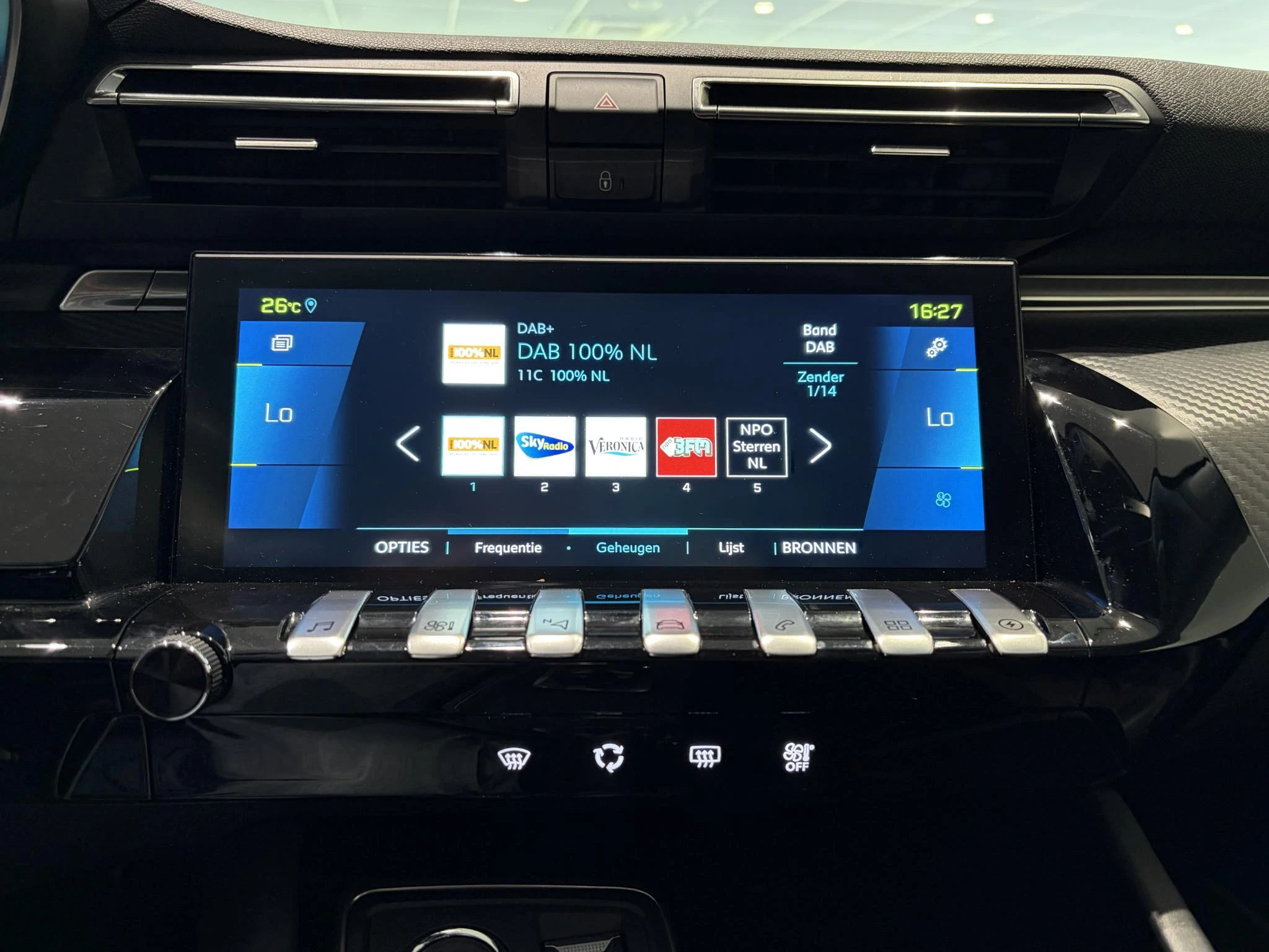 Peugeot-508-image-17