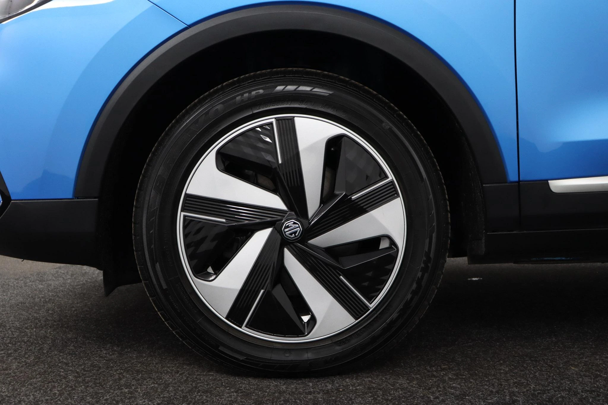 MG ZS EV Long Range Luxury 70 kWh