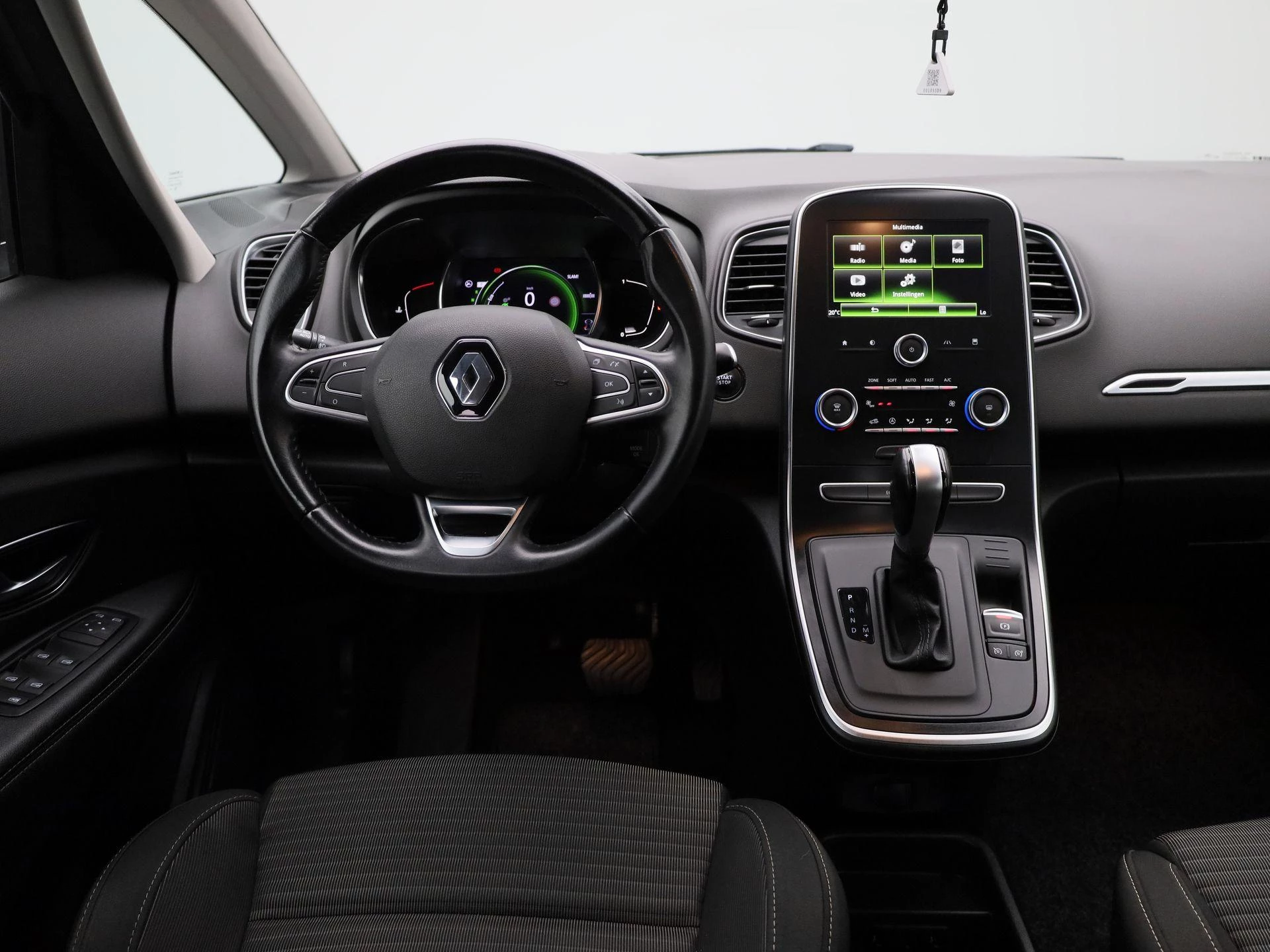 Renault-Scénic-image-6
