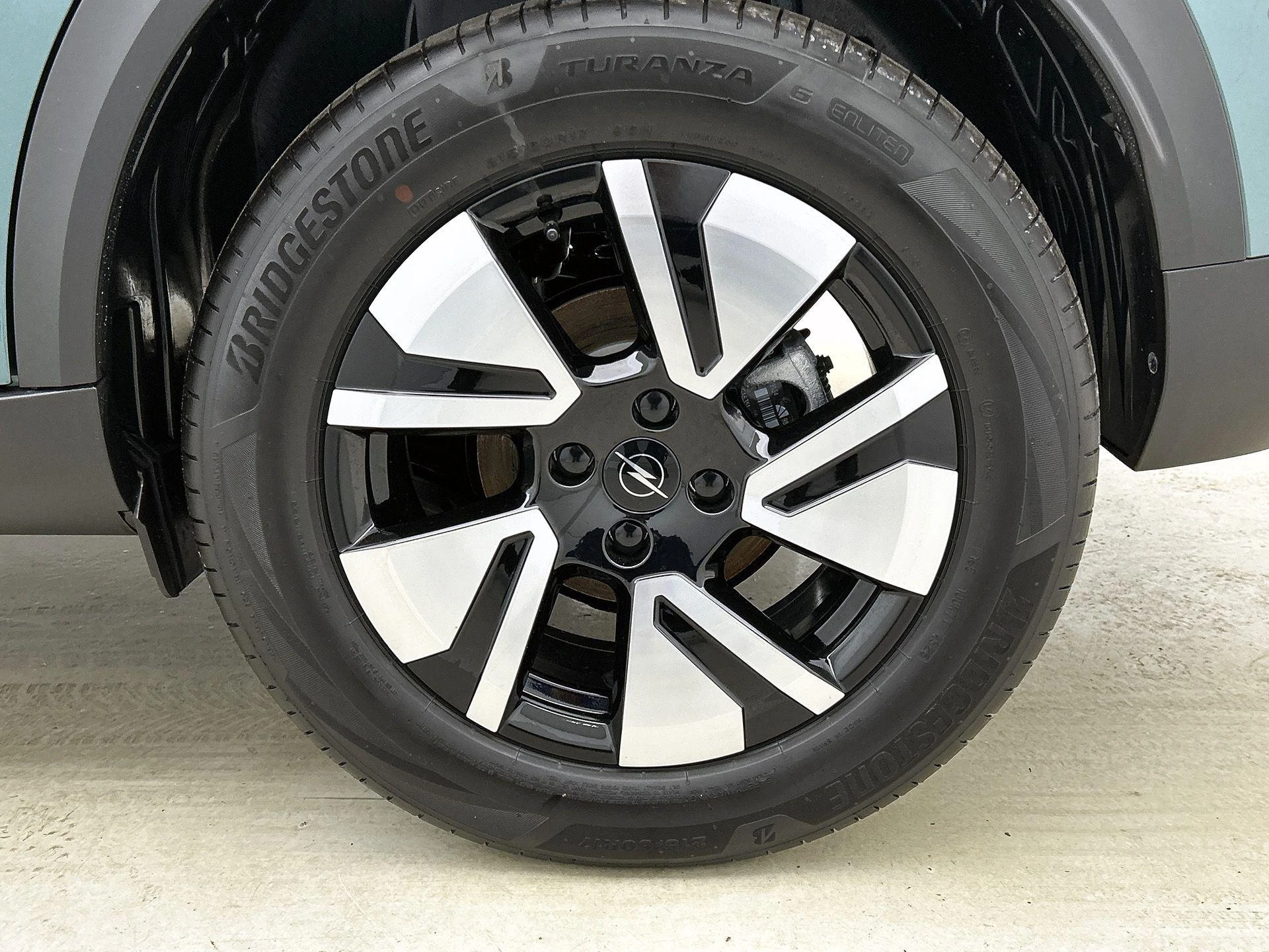 Opel-Frontera-image-15