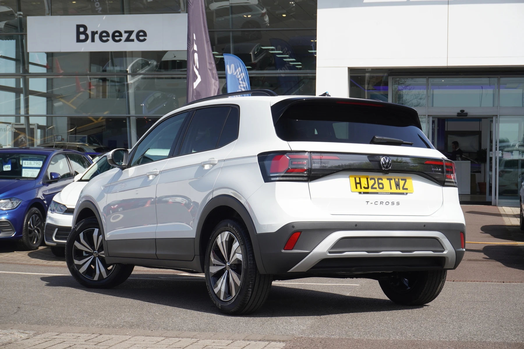 Volkswagen-T-Cross-image-2