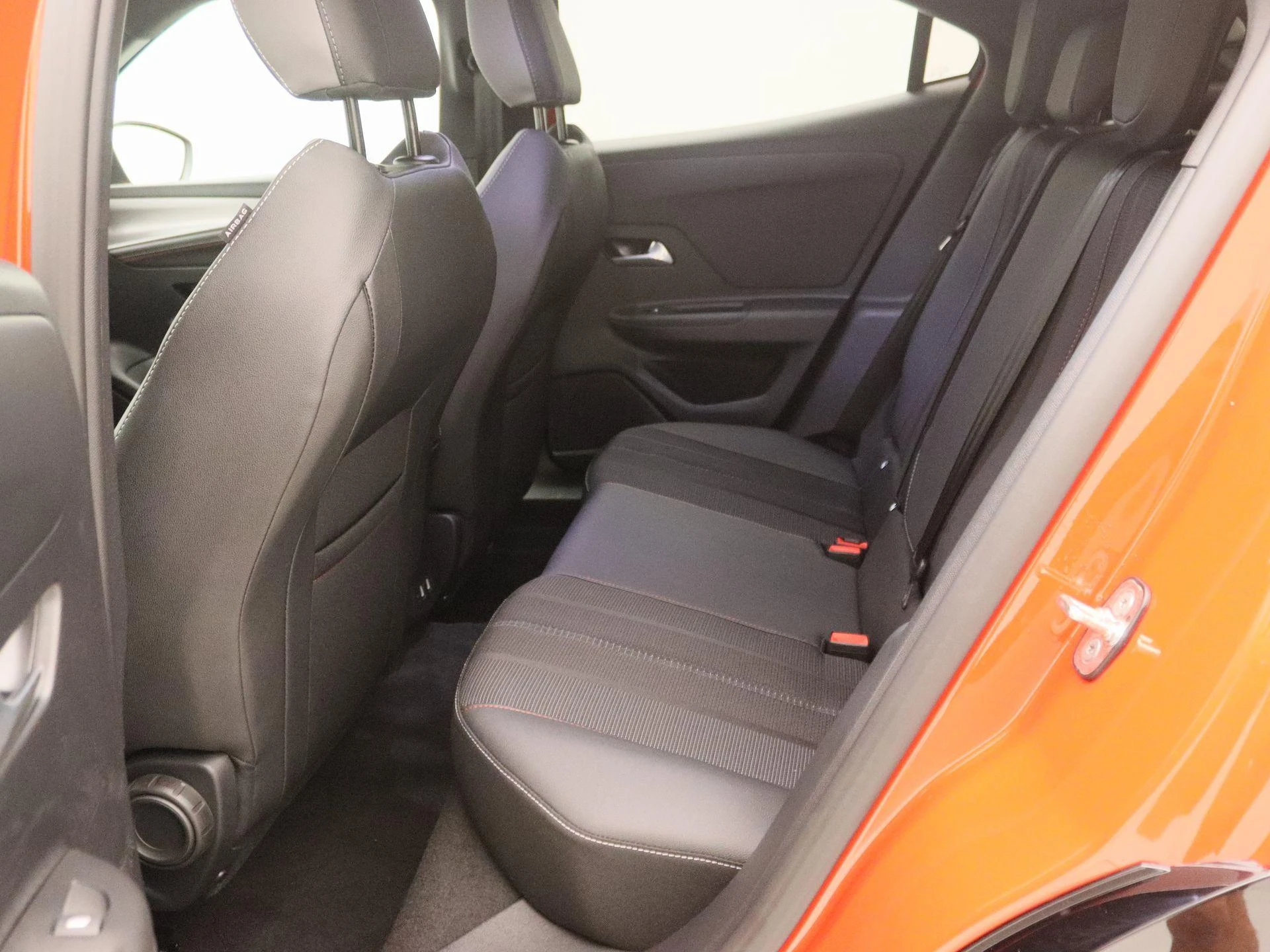 Opel-Mokka-e-image-12